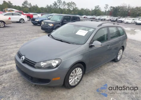 2013 Volkswagen Jetta Sportwagen 2.5L S z USA, uszkodzony, nr VIN 3VWPP7AJ1DM660199